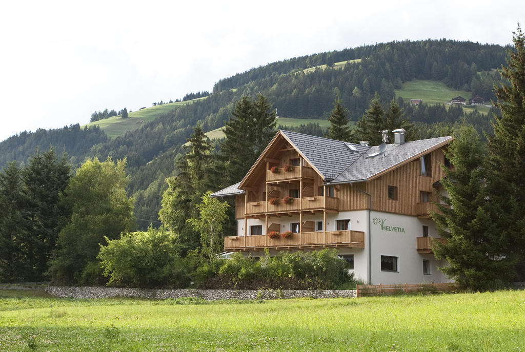 Appartments Helvetia Villabassa Exteriér fotografie