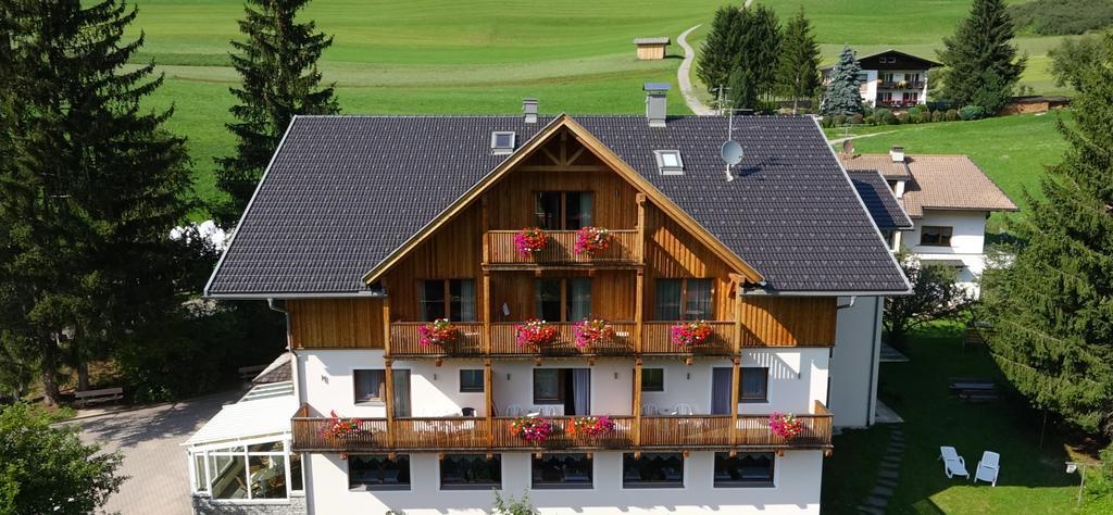 Appartments Helvetia Villabassa Exteriér fotografie